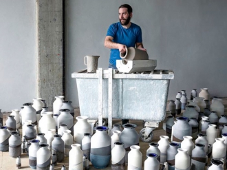 PHASE VASE GREY / STUDIO JEROEN WAND