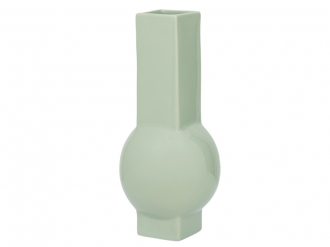 リヴィオベース