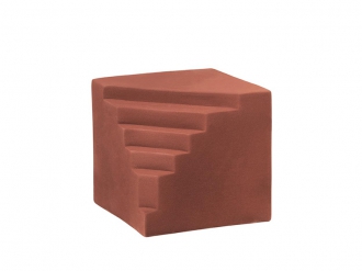 ステアスカルプチャー レッド