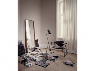 マスキュロ ラウンジチェア スレッジベース