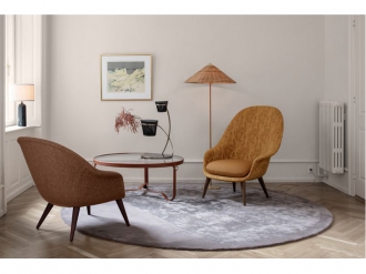 バット ラウンジチェア ウッドベース ハイバック