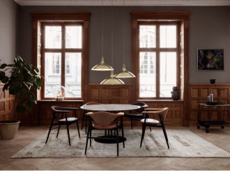 マスキュロ ダイニングチェア ウッドベース