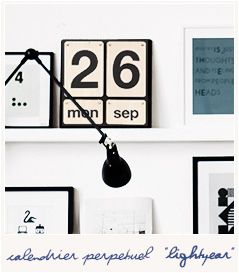 ウッドカレンダー